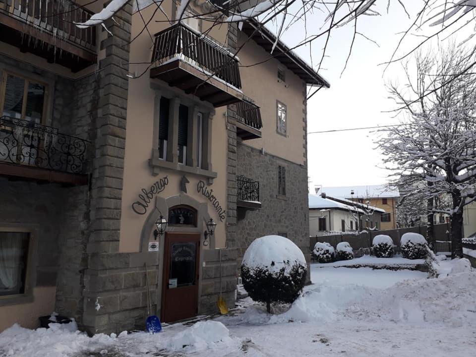 Albergo Capriolo Sestola Exterior photo